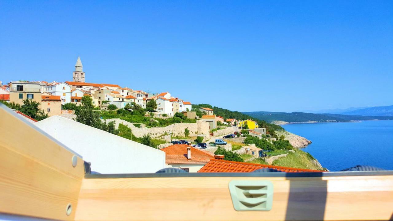 Apartment Vrbenka Vrbnik Ngoại thất bức ảnh
