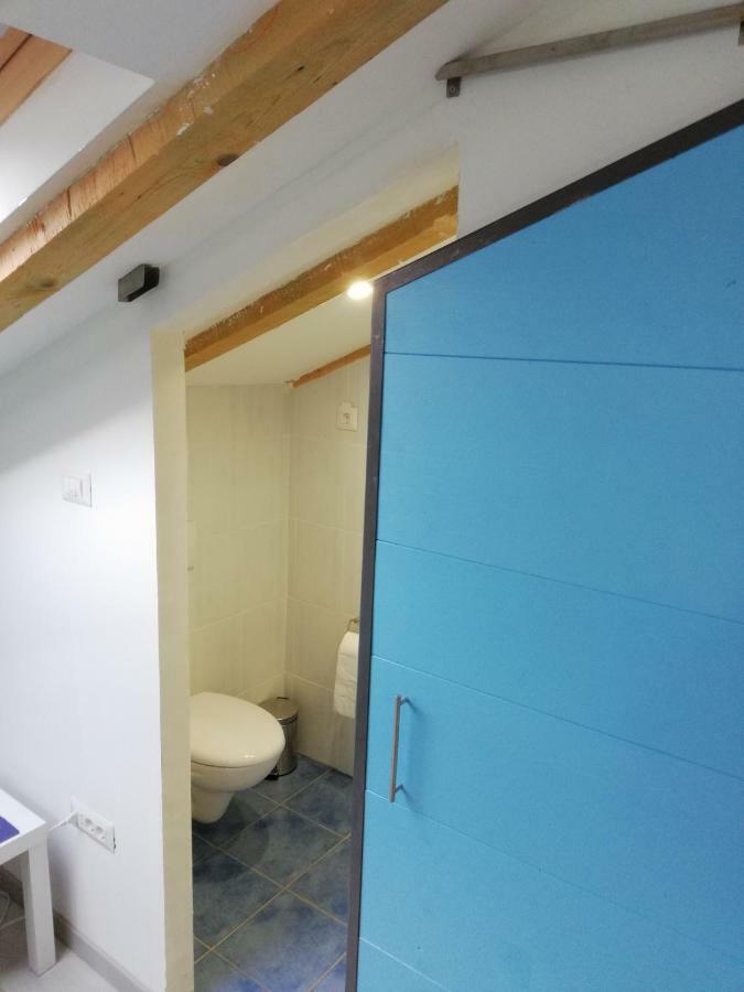 Apartment Vrbenka Vrbnik Ngoại thất bức ảnh