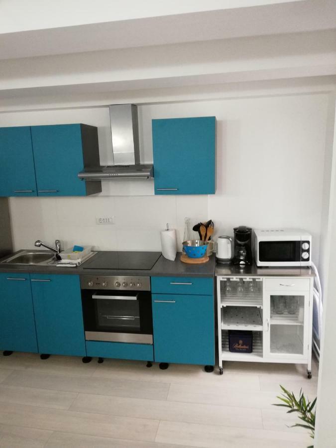 Apartment Vrbenka Vrbnik Ngoại thất bức ảnh