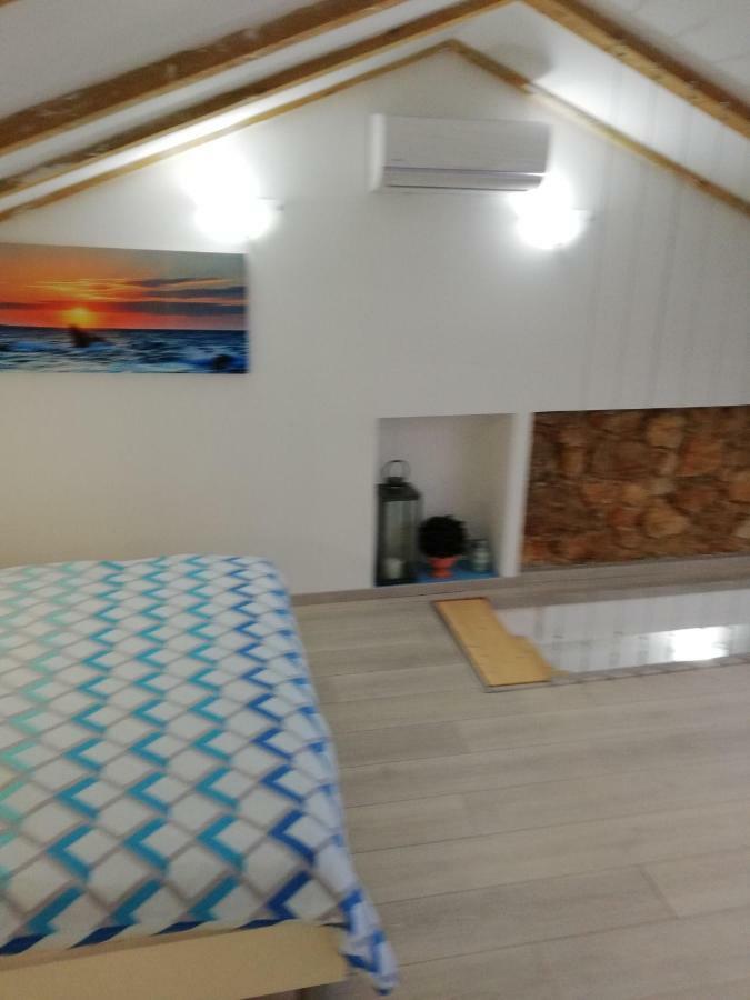 Apartment Vrbenka Vrbnik Ngoại thất bức ảnh
